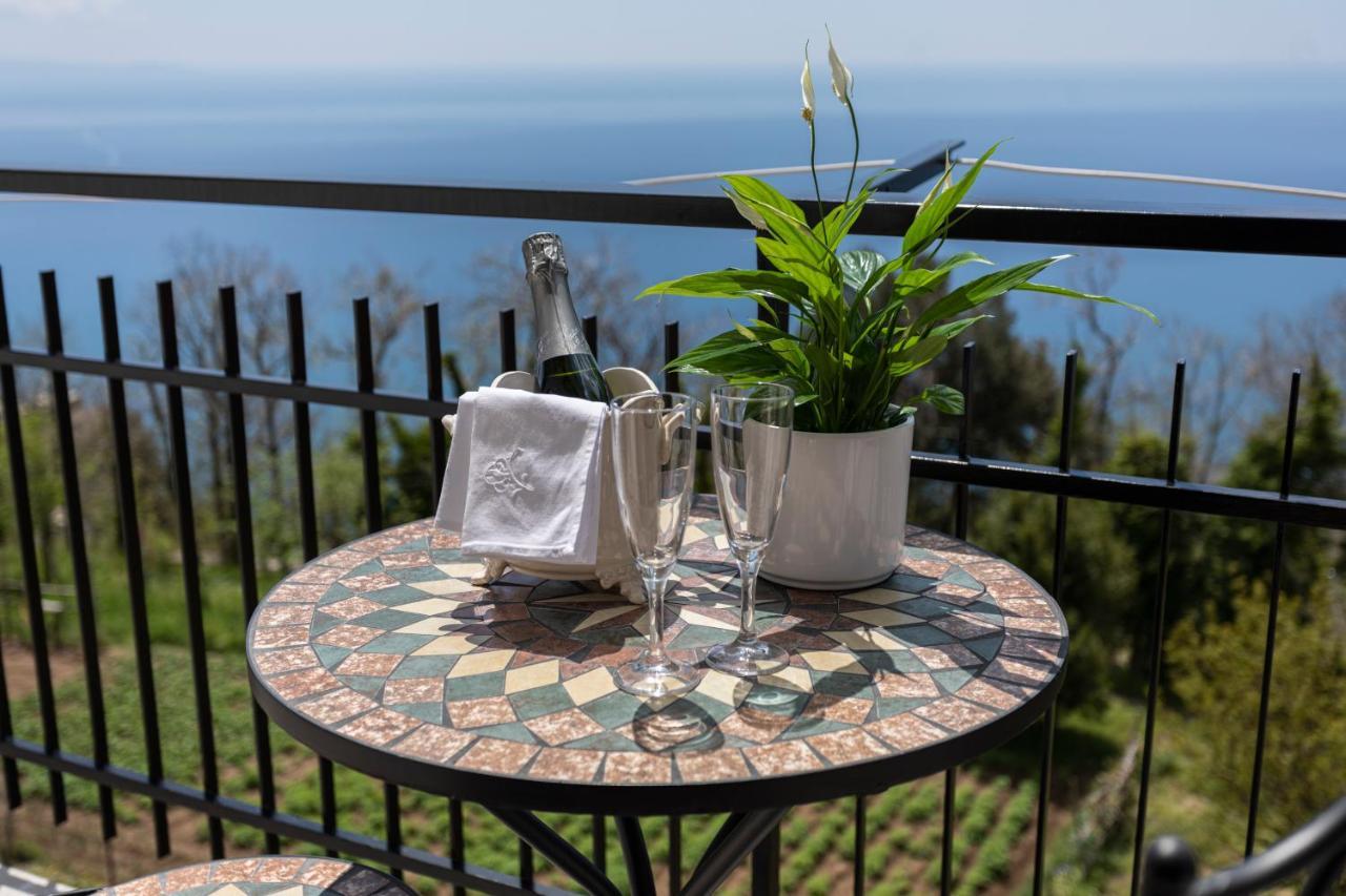 Agriturismo Punta San Lazzaro Agerola Eksteriør billede